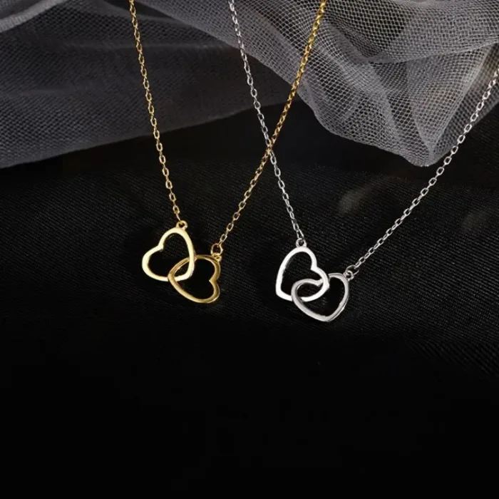 Colar Feminino com Pingente de Corações em Aço Inoxidável - Imagem 4